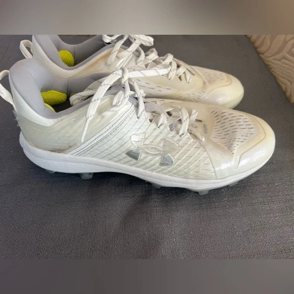 Under Armour White Charged Athletic Baseball Cleats 8.5 YOUTH - Picture 8 of 15